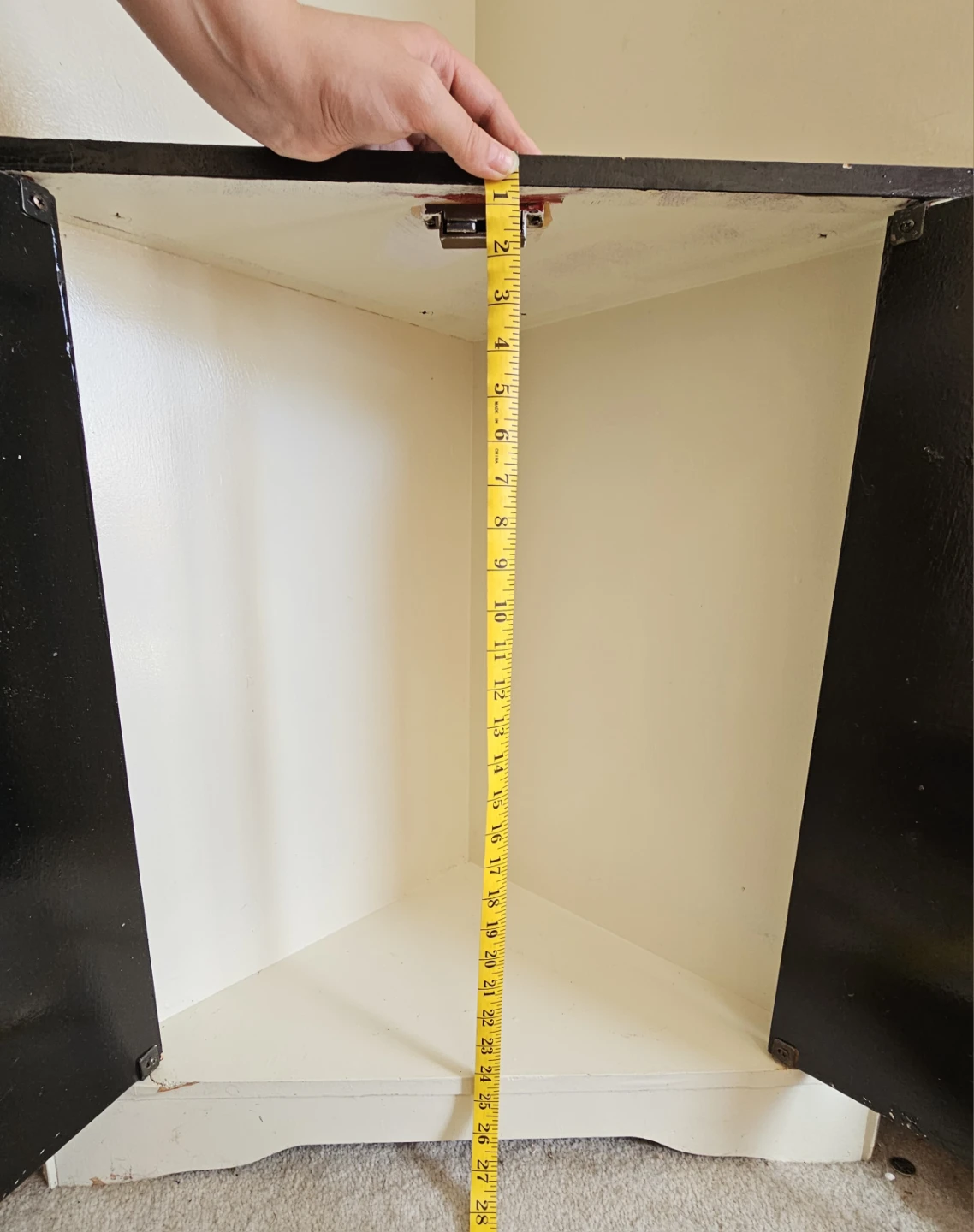 Black and white corner storage cabinet - photo 5
