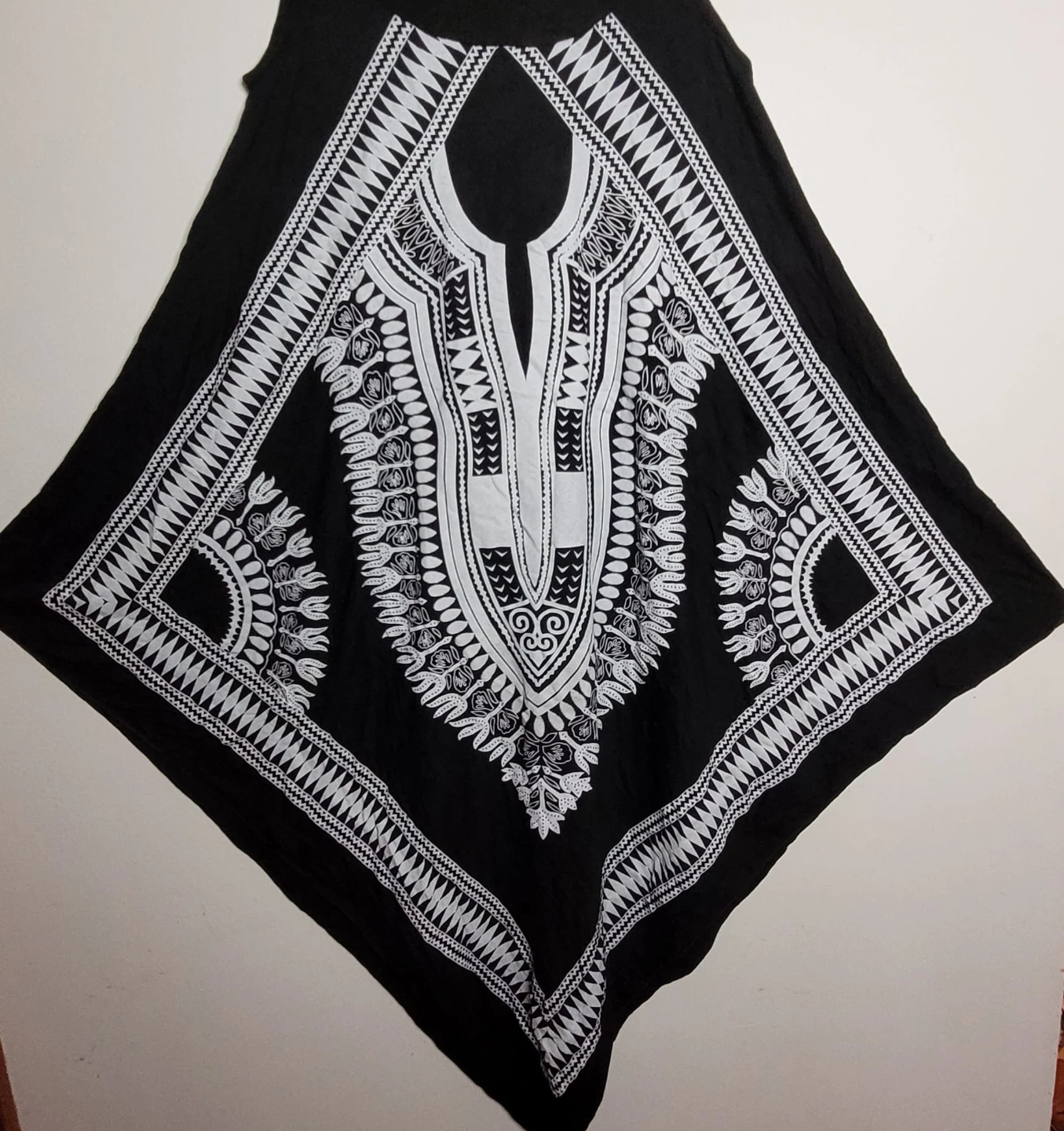 Black and White Dashiki Style Crochet Dress - photo 3