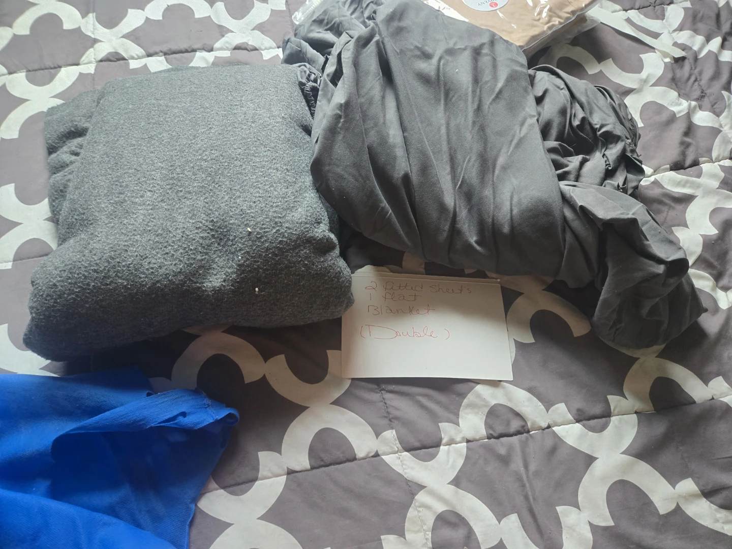 Double Size Bedding Set