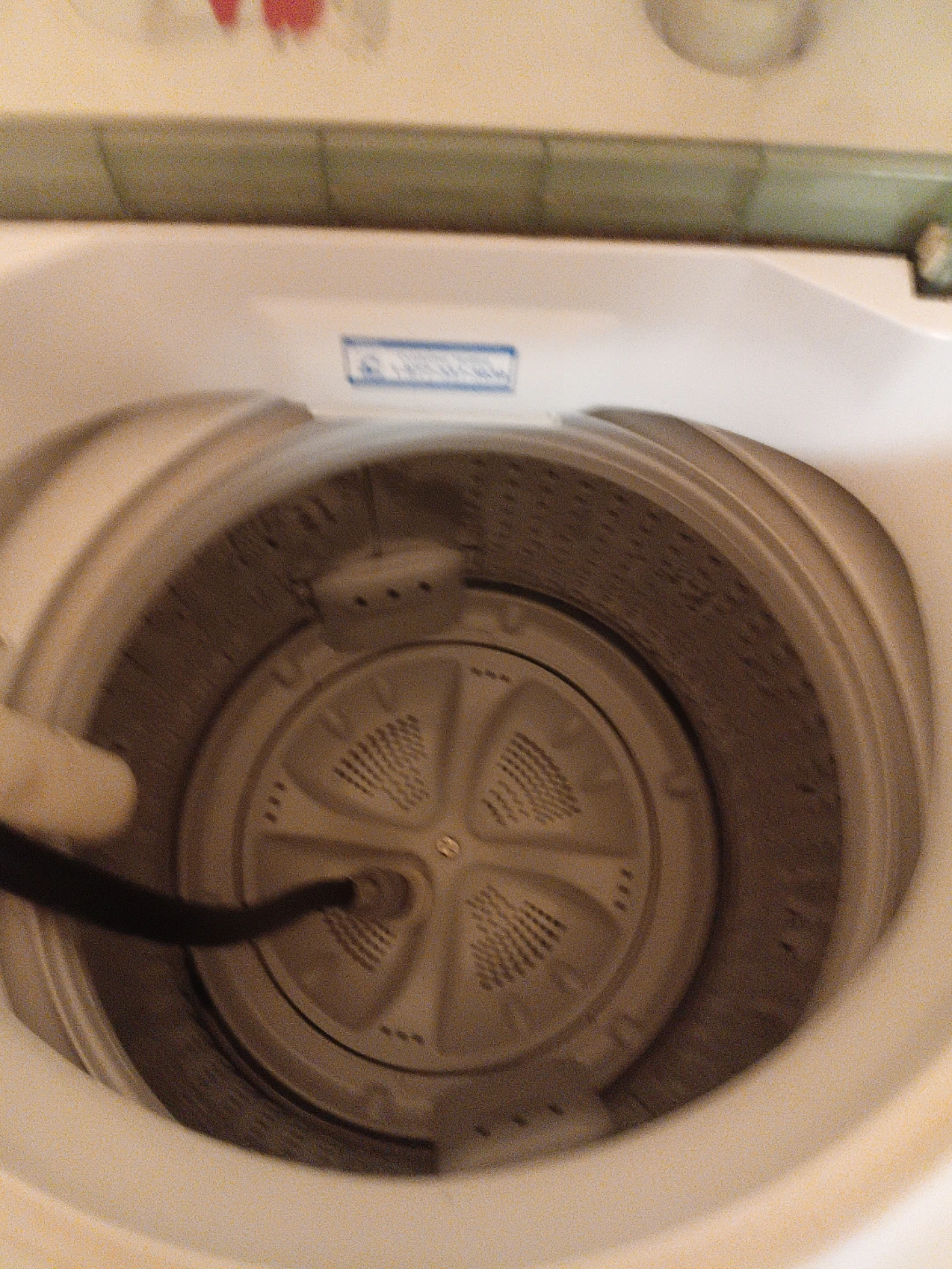 Haier HLP21N Portable Clothes Washer - photo 2