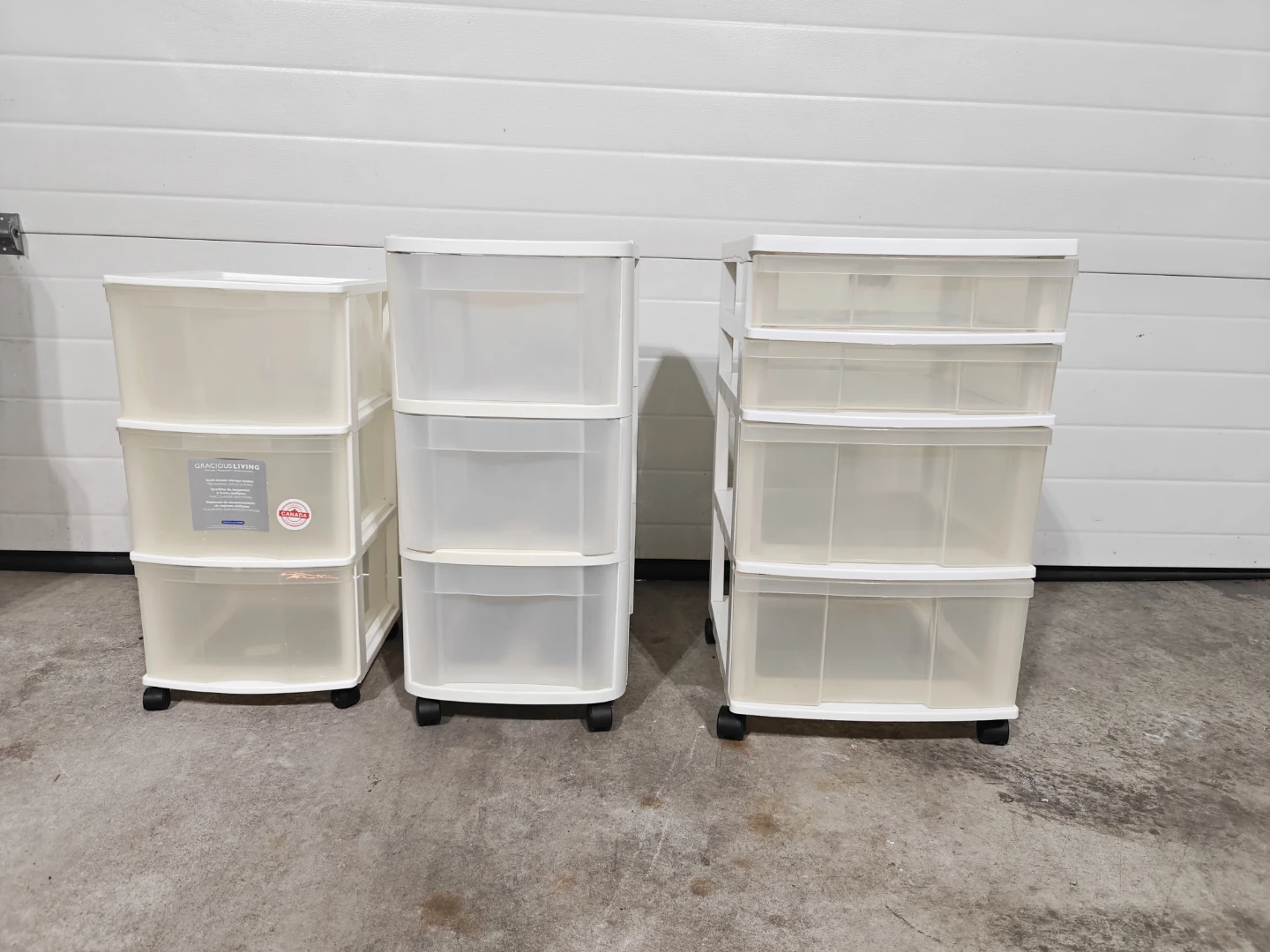Storage tower / carts with wheels