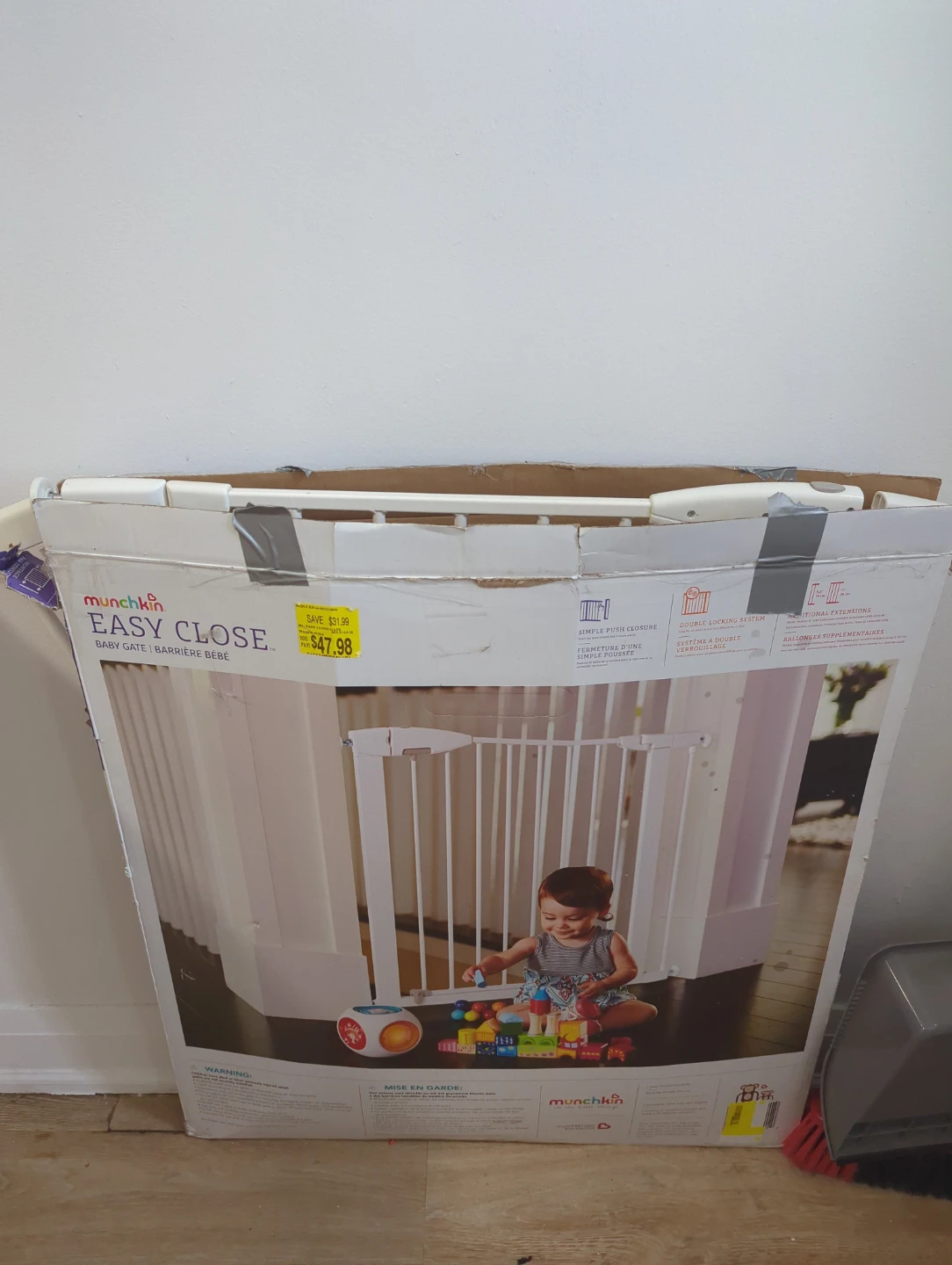 Munchkin Easy Close Baby Gate