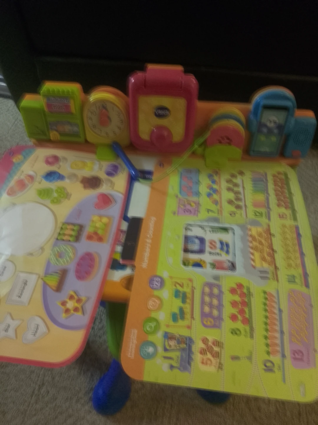 VTech Touch and Learn Activity Desk - photo 2