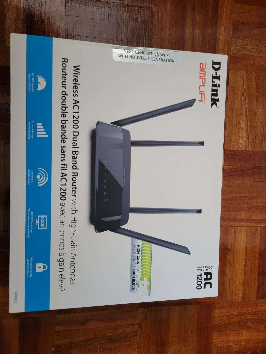 New -D-Link AC1200 Dual Band Wi-Fi Router (DIR-822)