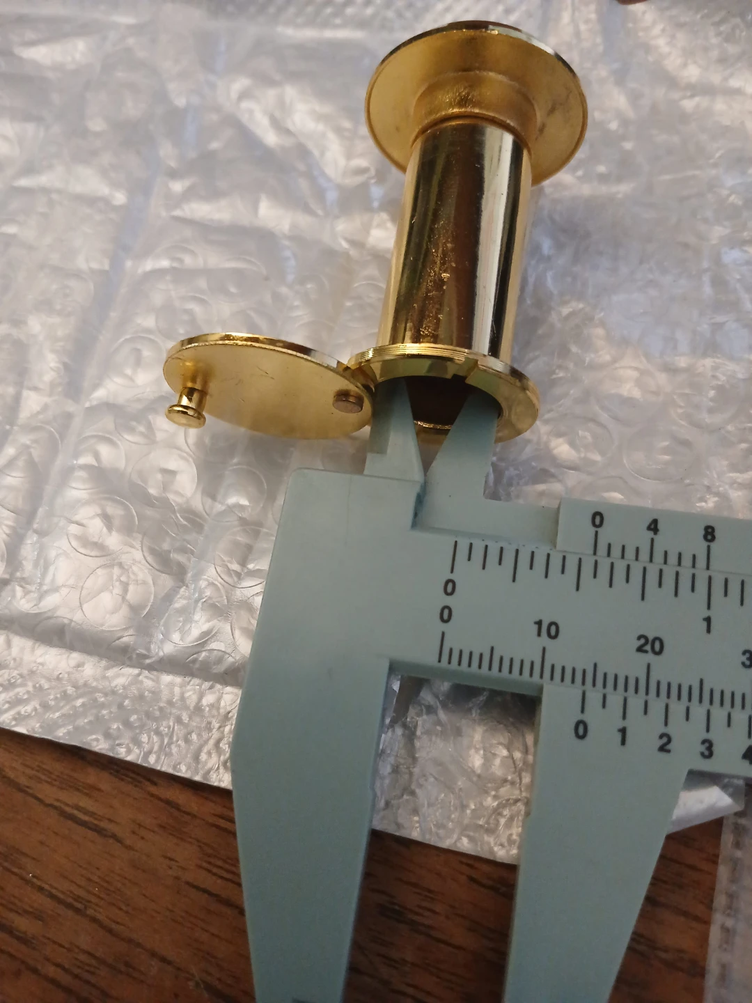 Gold-tone Door Viewer - photo 3
