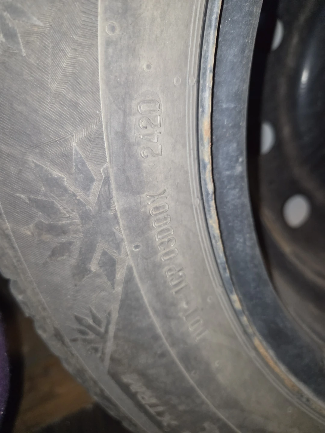 Continental 205/60 R16 Winter Tire - photo 4