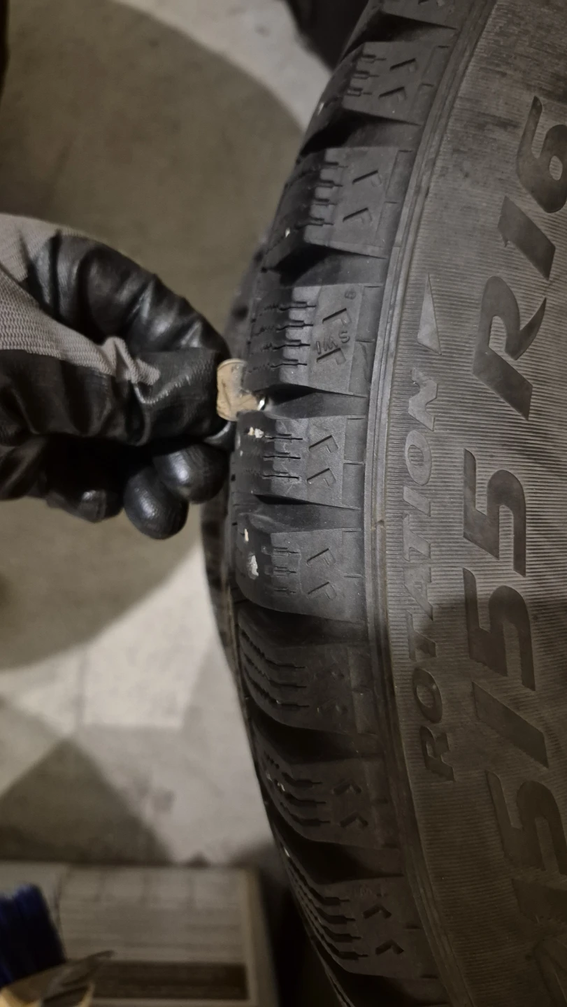 Pirelli Winter Tires 215/55 R16 - photo 4