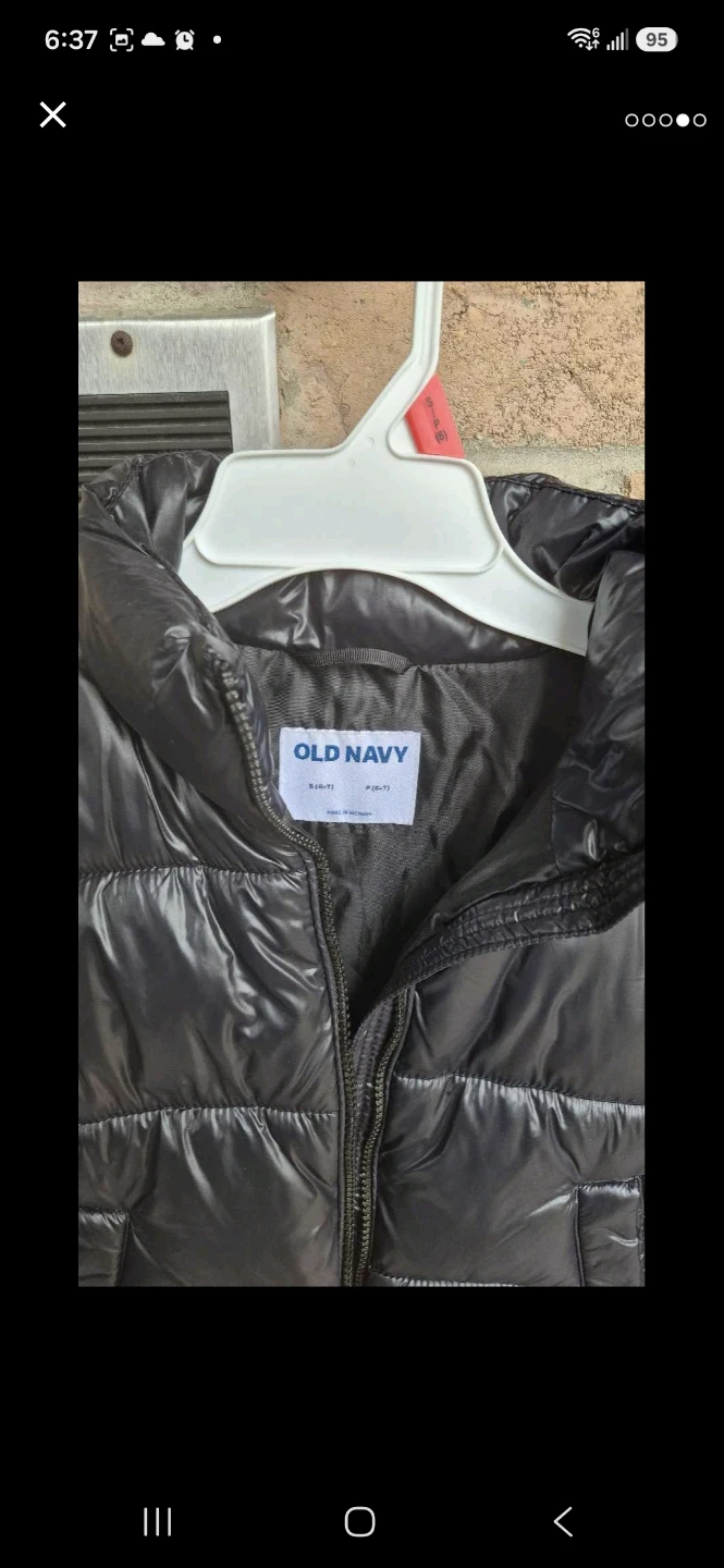 Old Navy Black Puffer Jacket Size 6-7 - photo 4