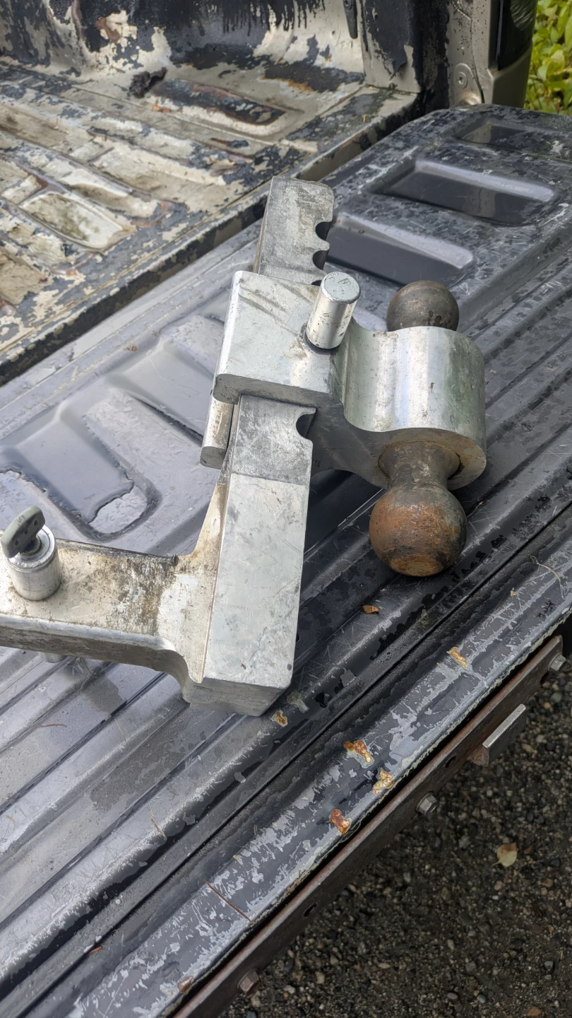Adjustable Trailer Hitch with Dual Ball - photo 2