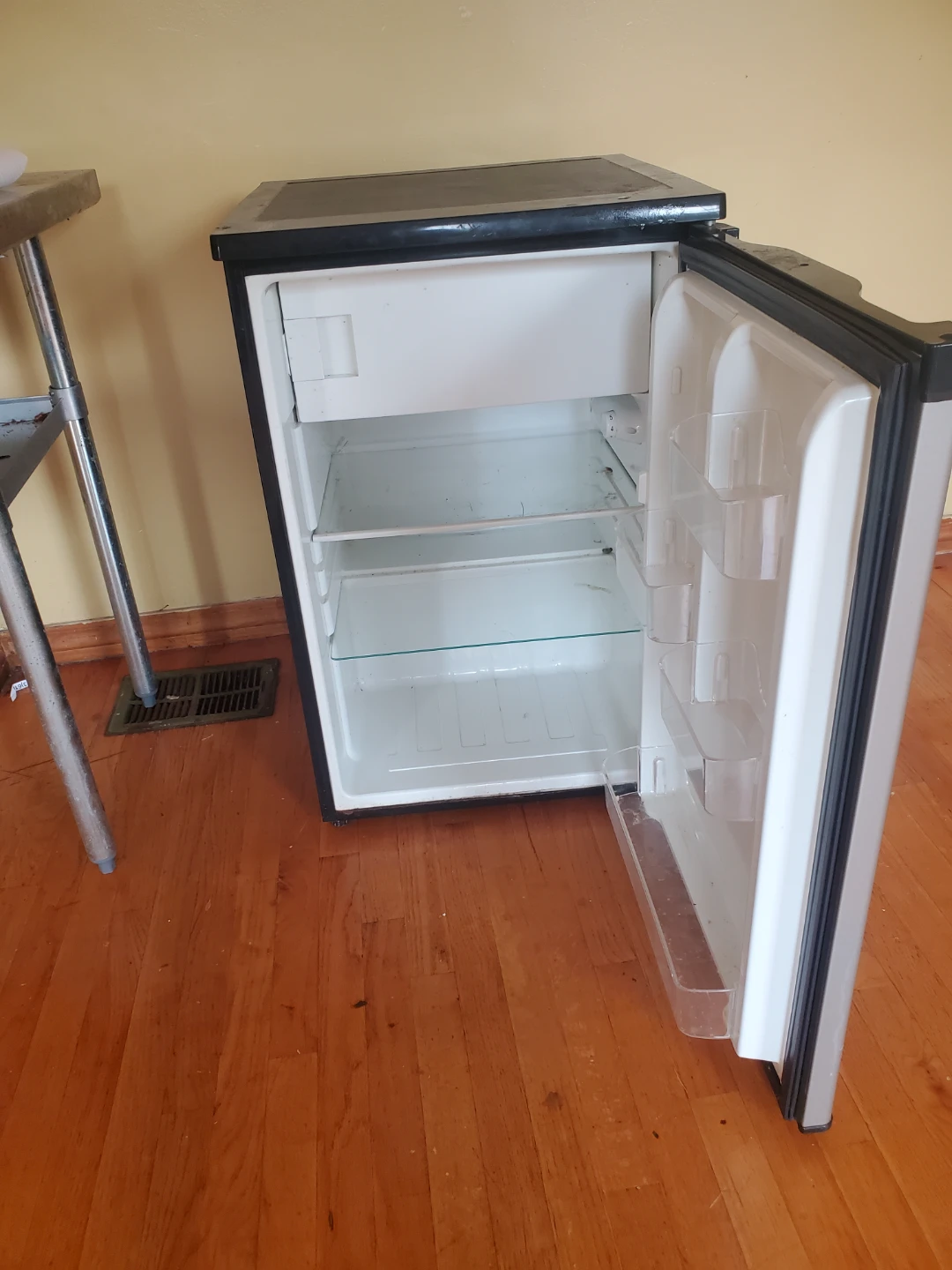 Frigidaire Mini Fridge - photo 2