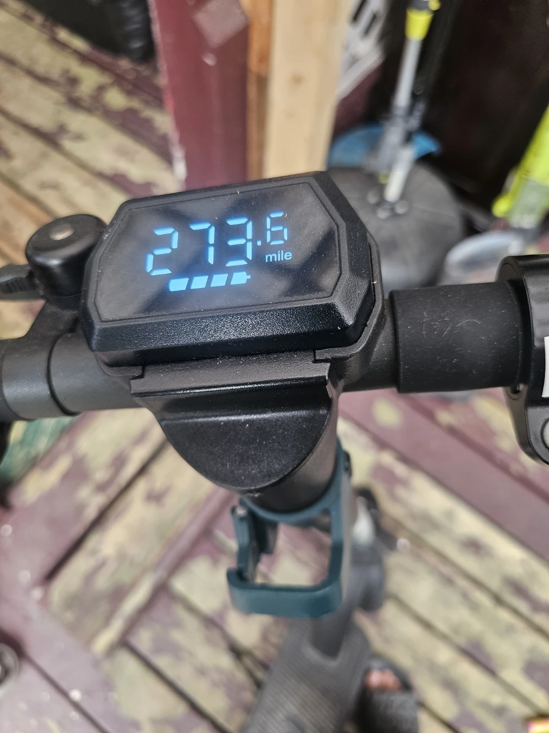 Gotrax Electric Scooter comes with charger - photo 2
