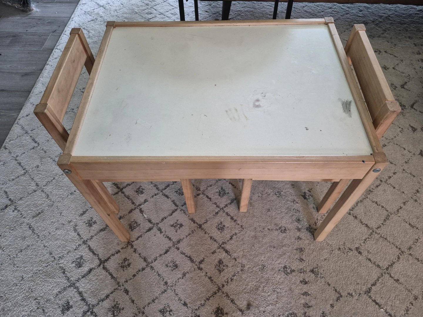 Kids table and chair set - photo 2