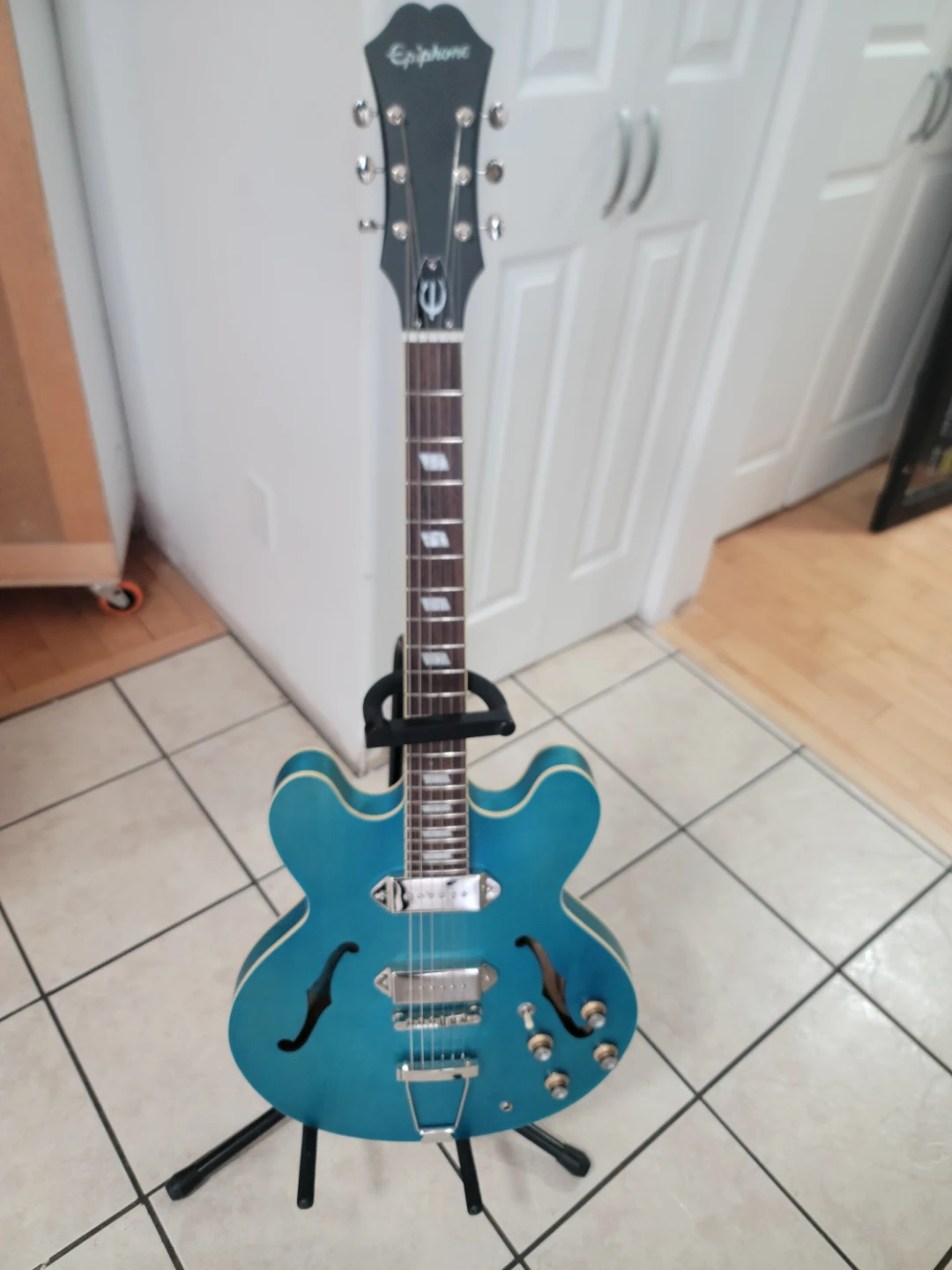 Epiphone Casino Hollow Body Electric Guitar - photo 3