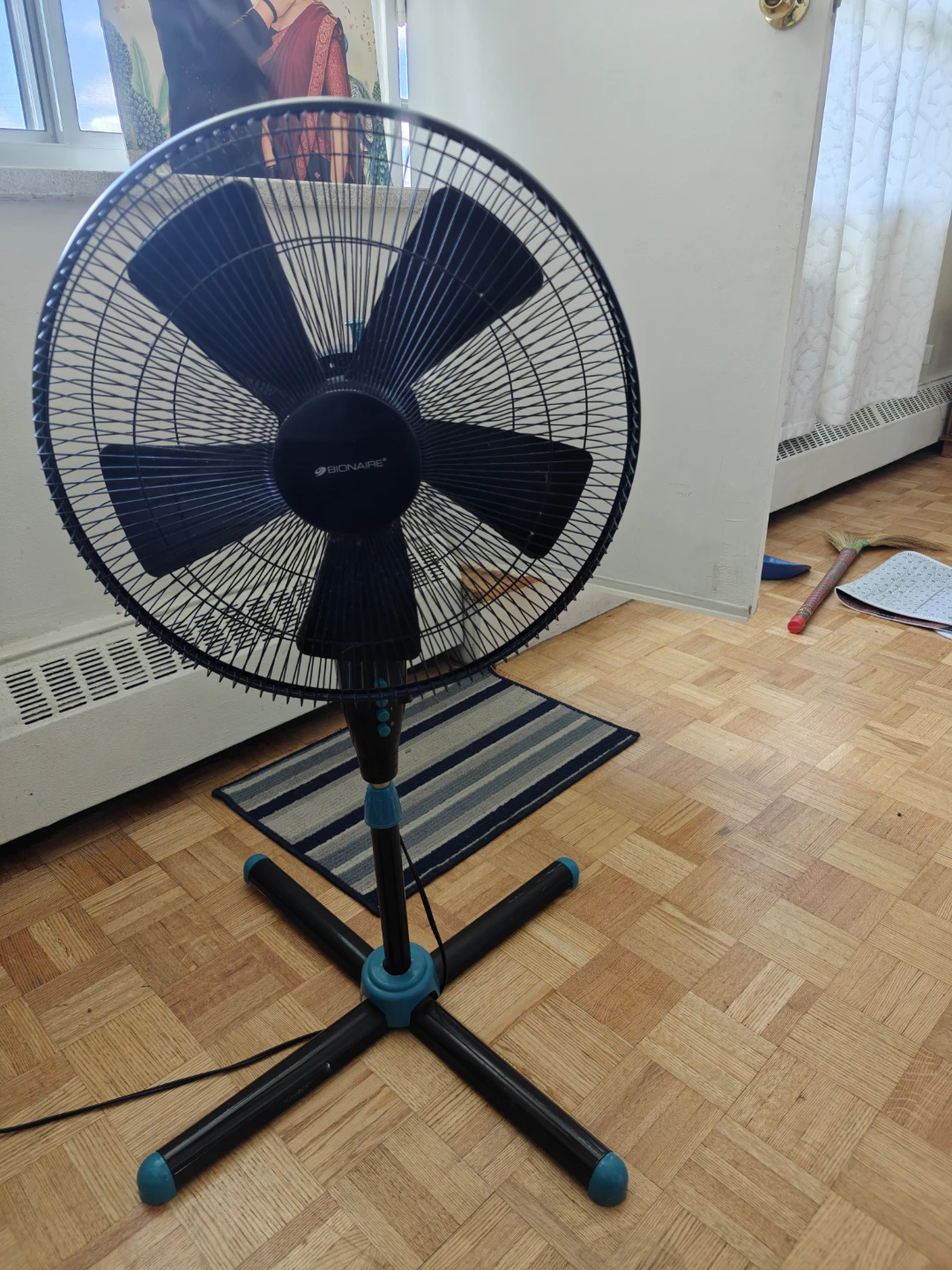 Bonair Pedestal Fan - photo 2