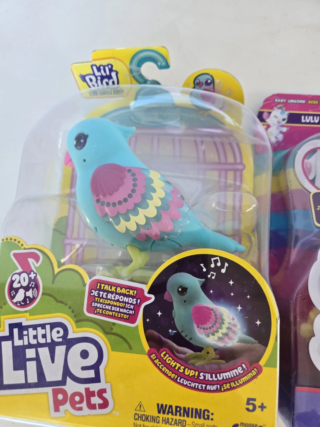 3 brand new fingerlings toys - photo 3