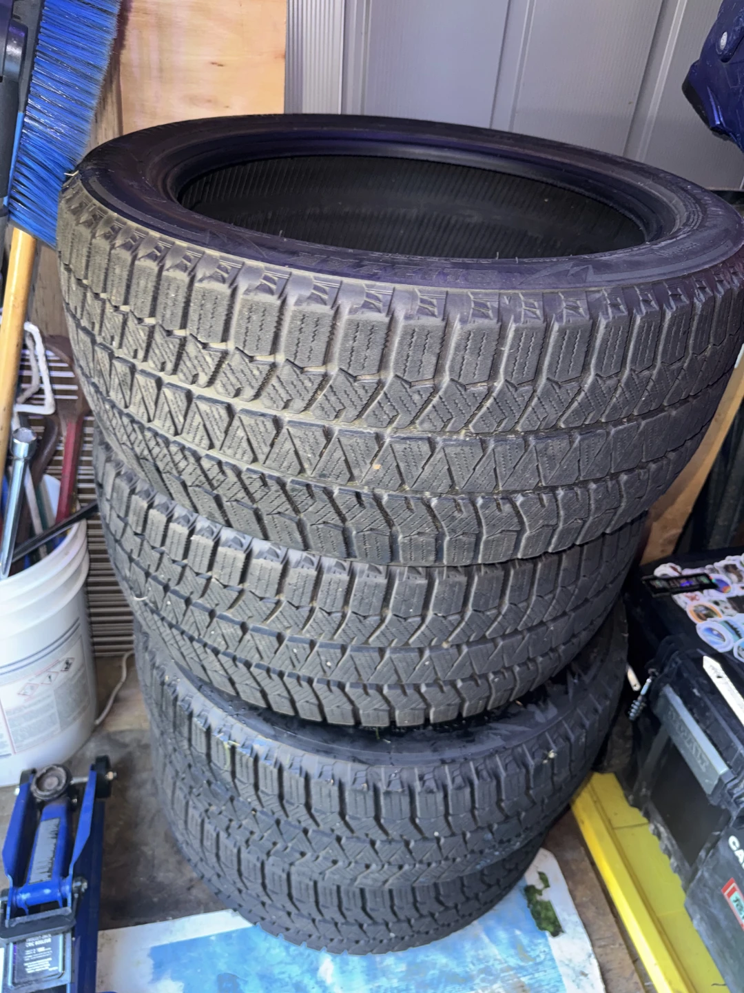 Bridgestone Blizzak WS90 Winter Tires 225/50R18 - photo 3
