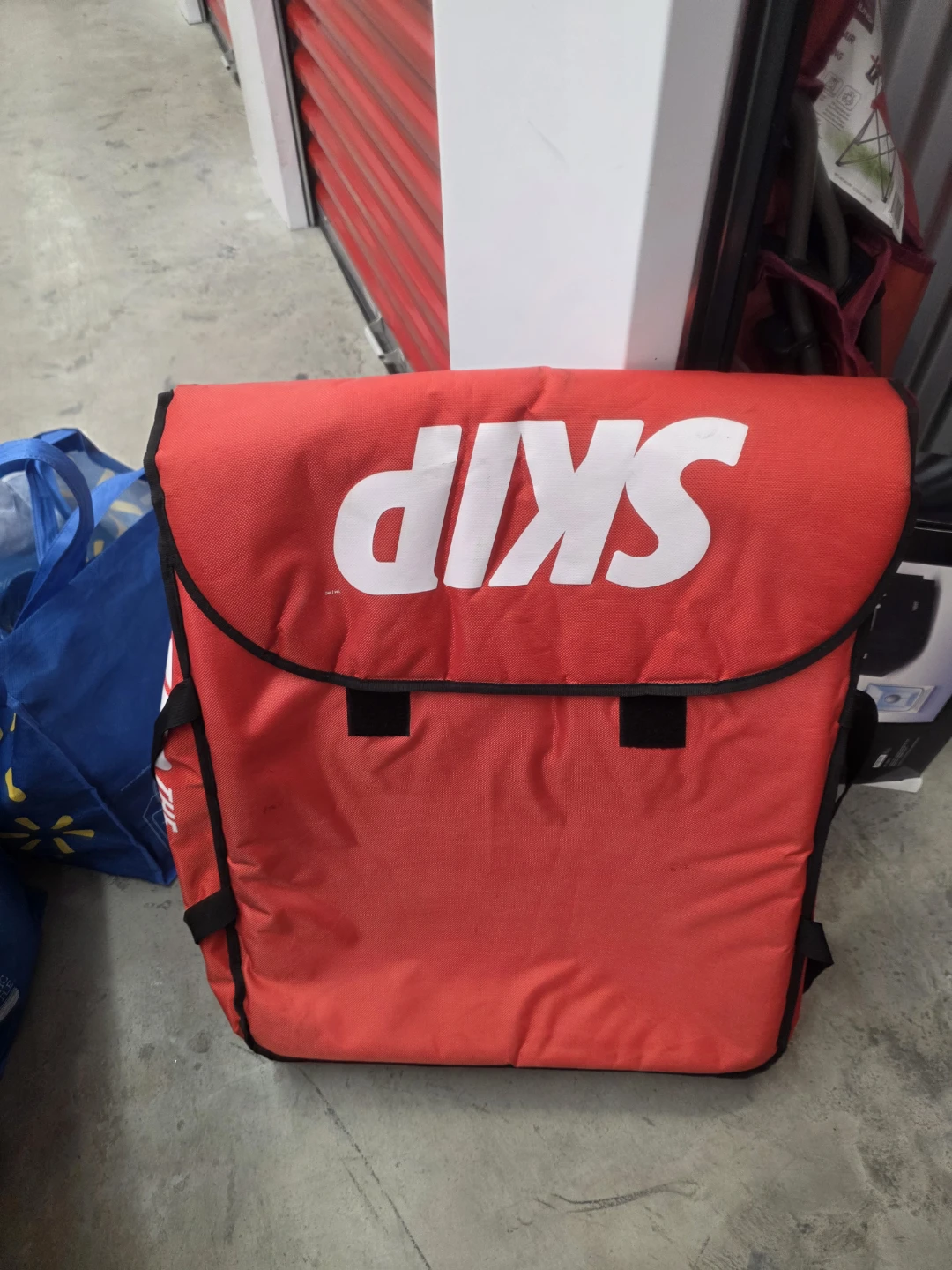 SkipTheDishes Insulated Delivery Backpack - photo 3