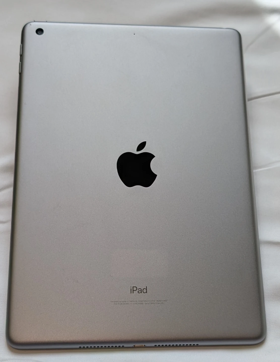 NICE APPLE iPad 6 6TH GEN 32GB WIFI - photo 4