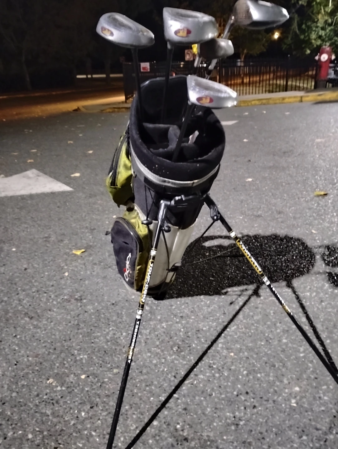 Ogio Golf Bag with Various Golf Clubs - photo 4