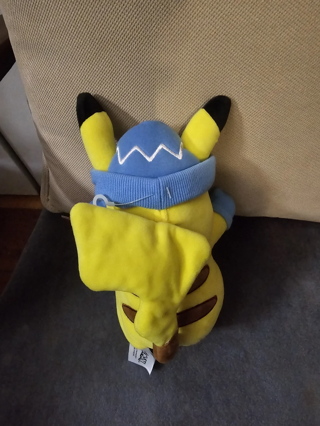 Jazwares Pokemon Pikachu Winter Plush - photo 2