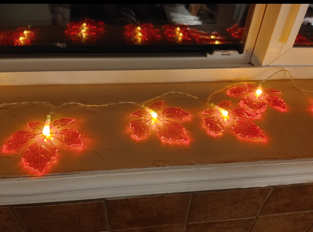 Maple Leaf String Lights New