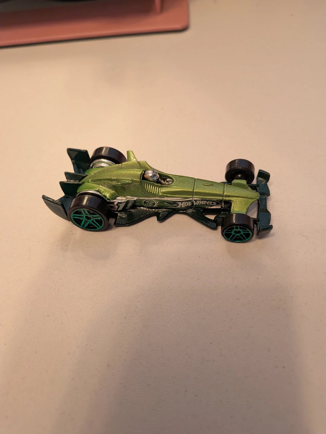 Hot Wheels Green Formula Race Car - photo 2
