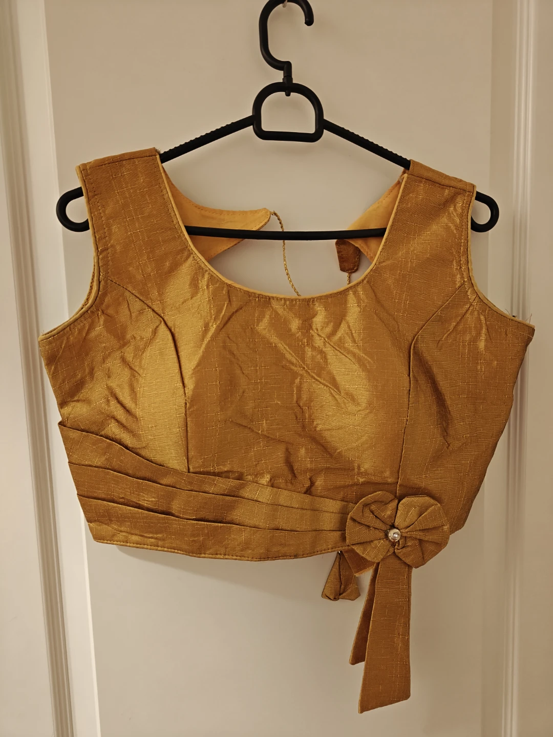 Women's Sleeveless Blouse - Gold - photo 4