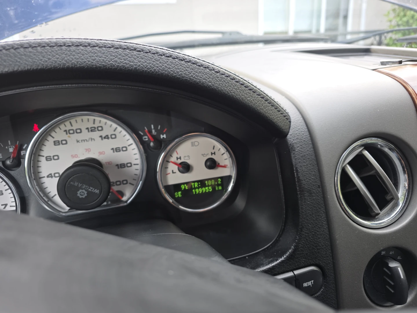 Ford F-150 Lariat 5.4L - photo 2