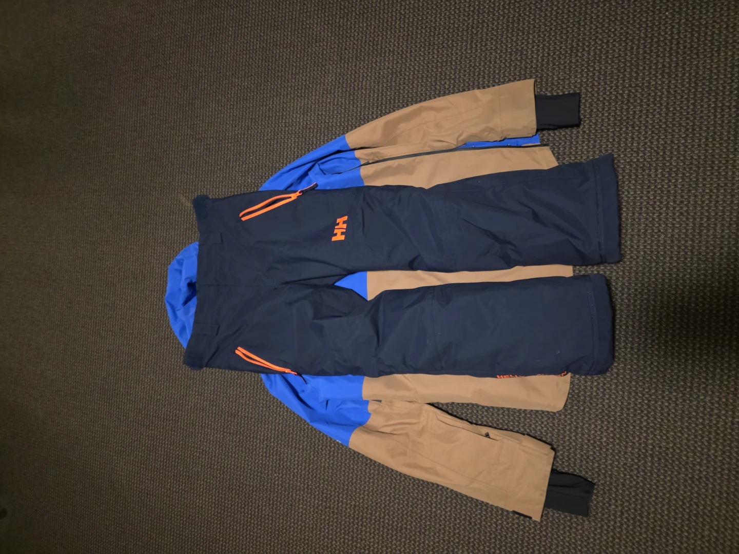 ($300+) Montec winter ski/snowboarding jacket - photo 3