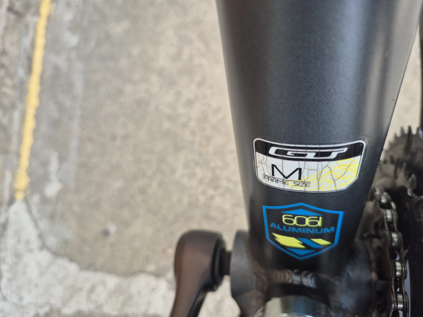 GT Avalanche Comp Mountain Bike - photo 2