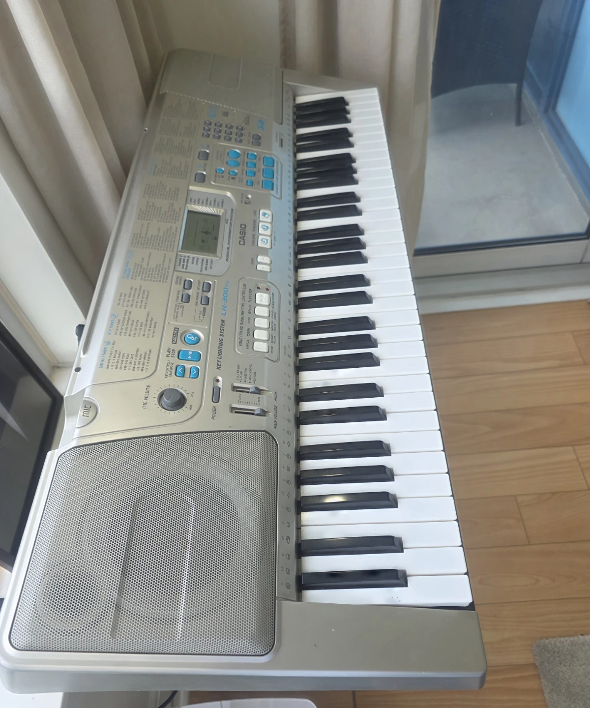 Casio LK-300TV Key Lighting Keyboard - photo 2