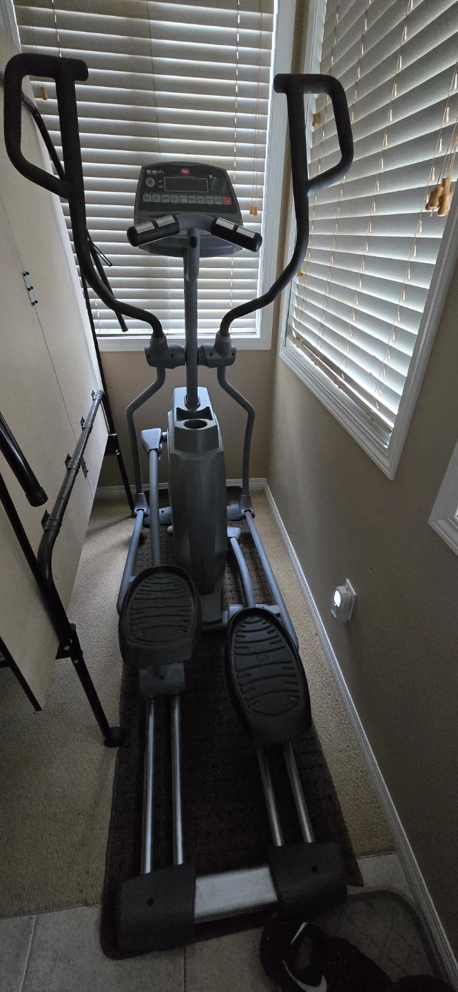 Toppro  E871 Elliptical Trainer - photo 2