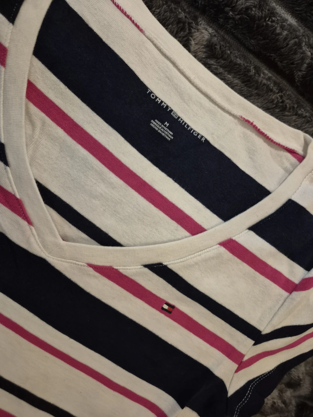 Tommy Hilfiger striped v-neck t-shirt - photo 3