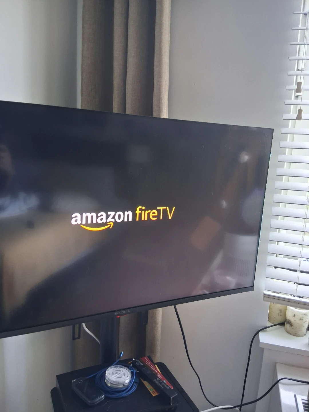 Insignia 4K UHD Smart Fire TV - photo 3
