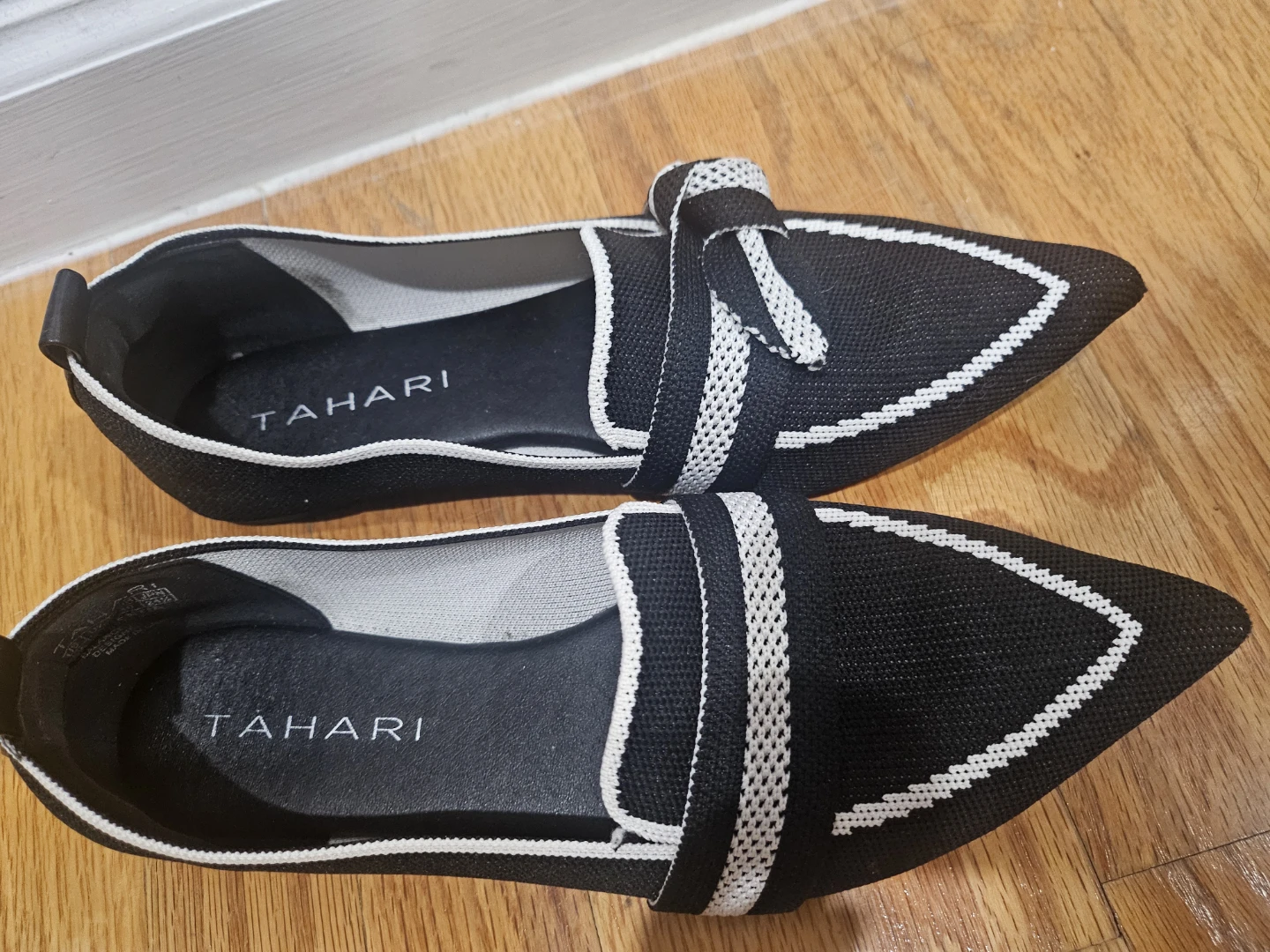 Tahari Black and White Pointed Flats