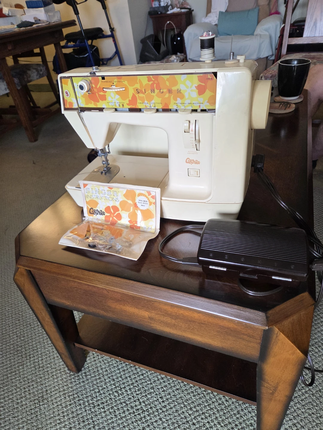 Singer Genie 354 Sewing Machine - photo 4