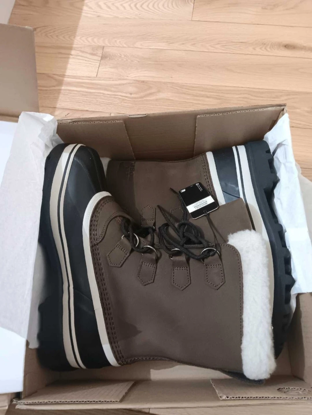 Bnwt 9.5 Men's SOREL Caribou Brown/Black Lace-Up Winter Boots