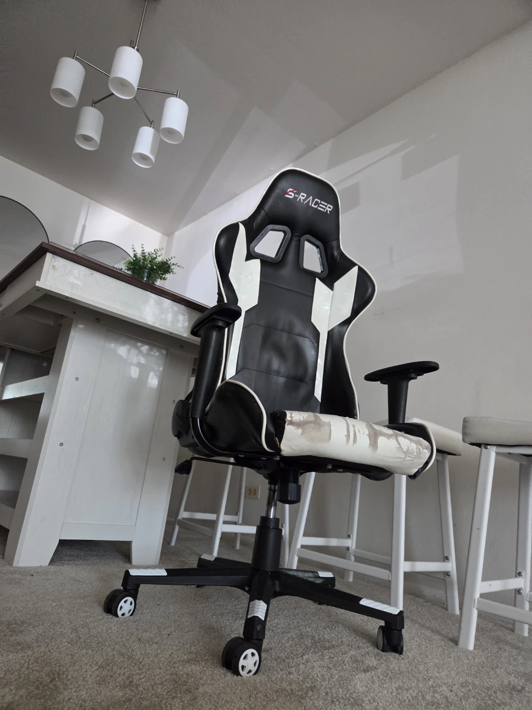 S-Racer gaming chair