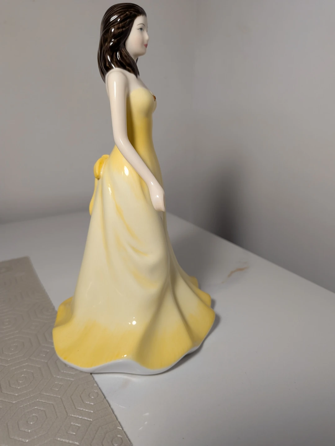 Royal Doulton November Topaz Figurine - photo 4