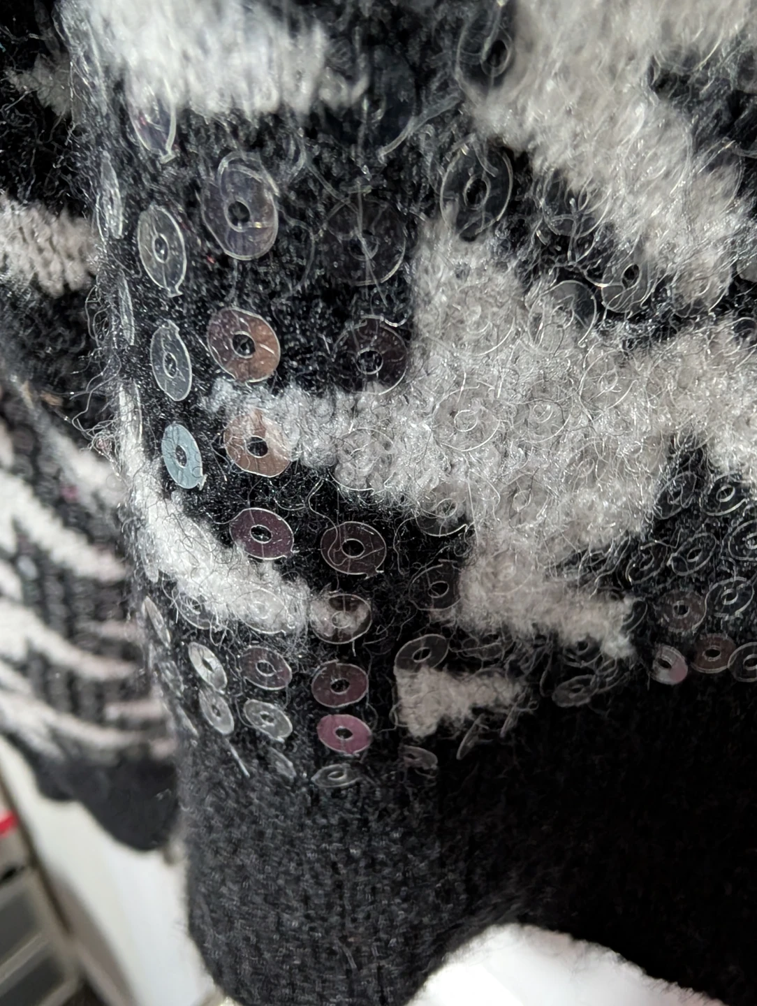 debut Houndstooth Sequin Sweater - photo 2