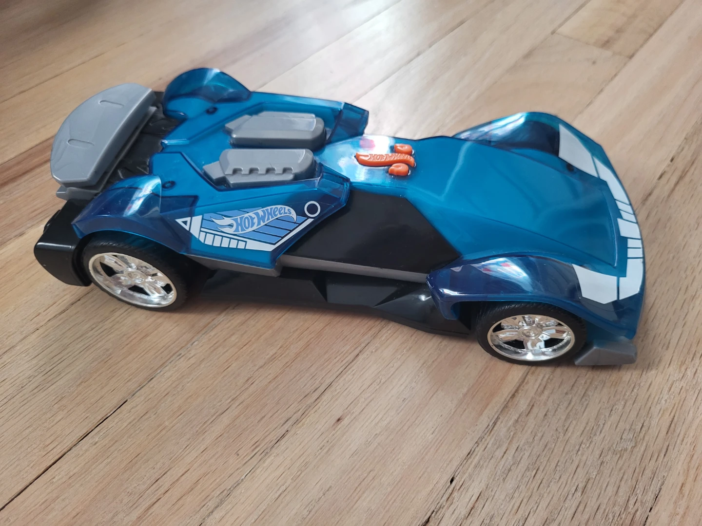 Hot Wheels LightUp Race Car