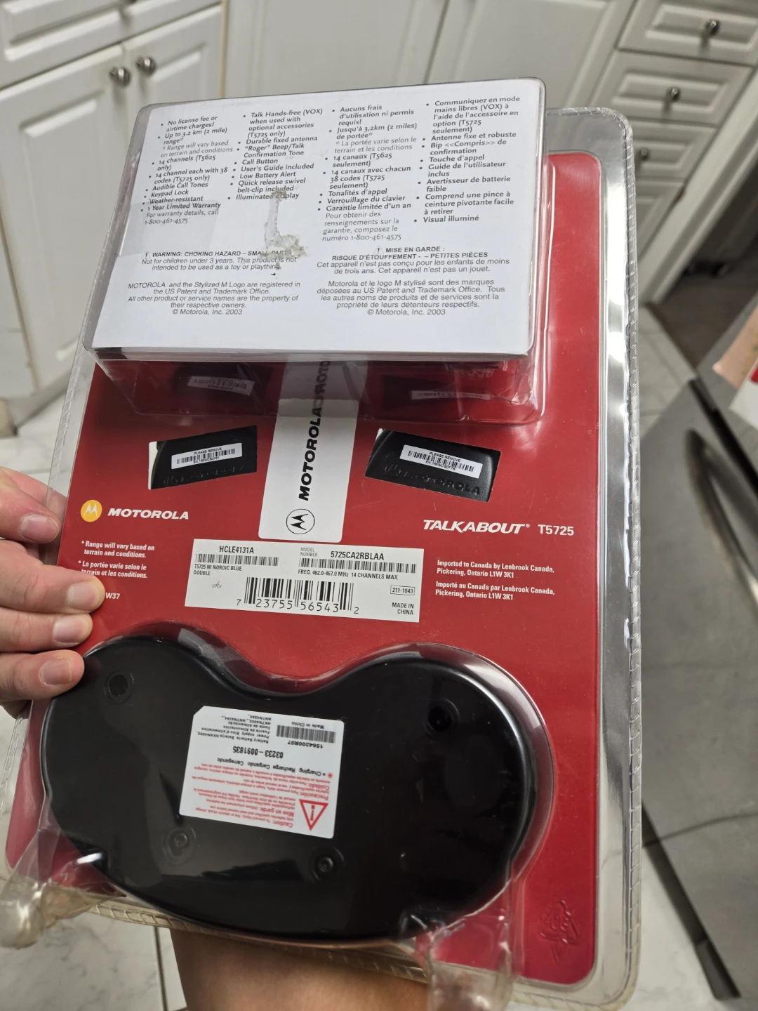 Brand new sealed Motorola walky talky - photo 2