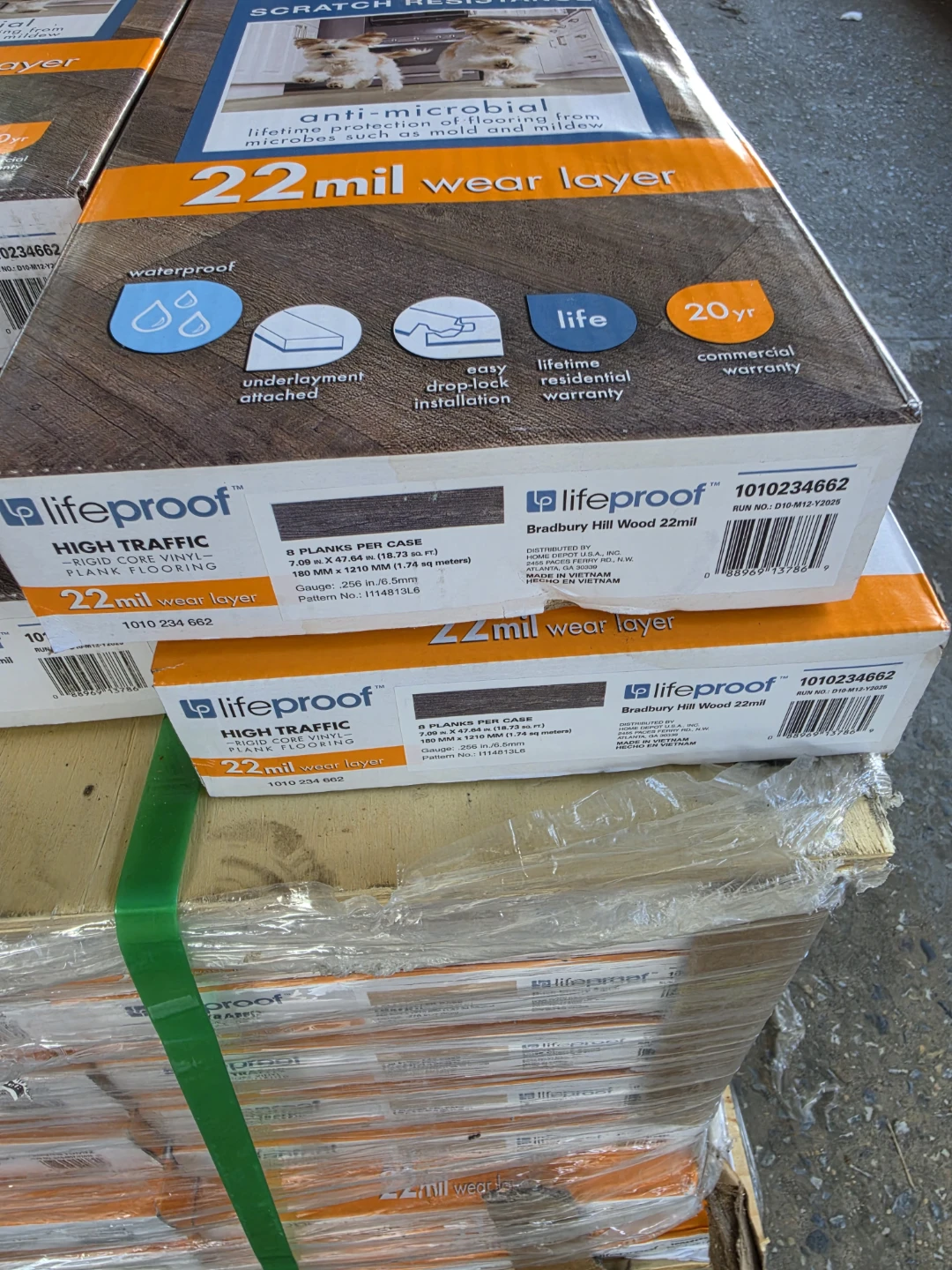 Lifeproof Bradbury Hill Wood 22mil Luxury Vinyl Plank Flooring - photo 3