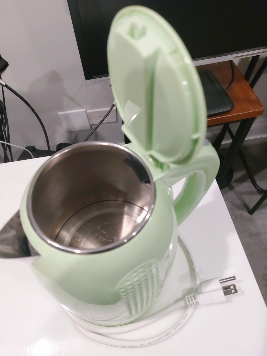 Light Green Electric Kettle - photo 4