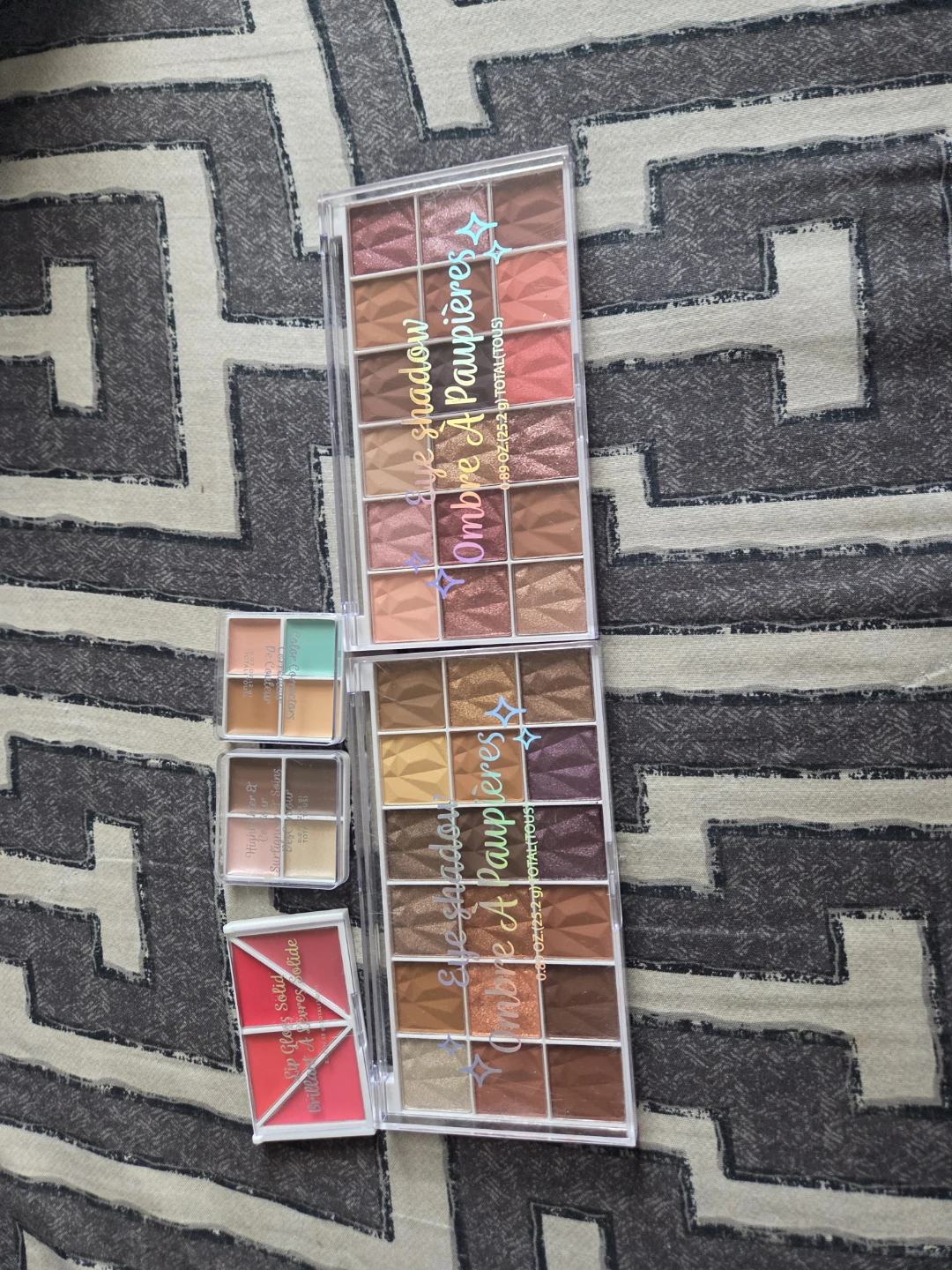 Eyeshadow and Lip Gloss Makeup Palette Set