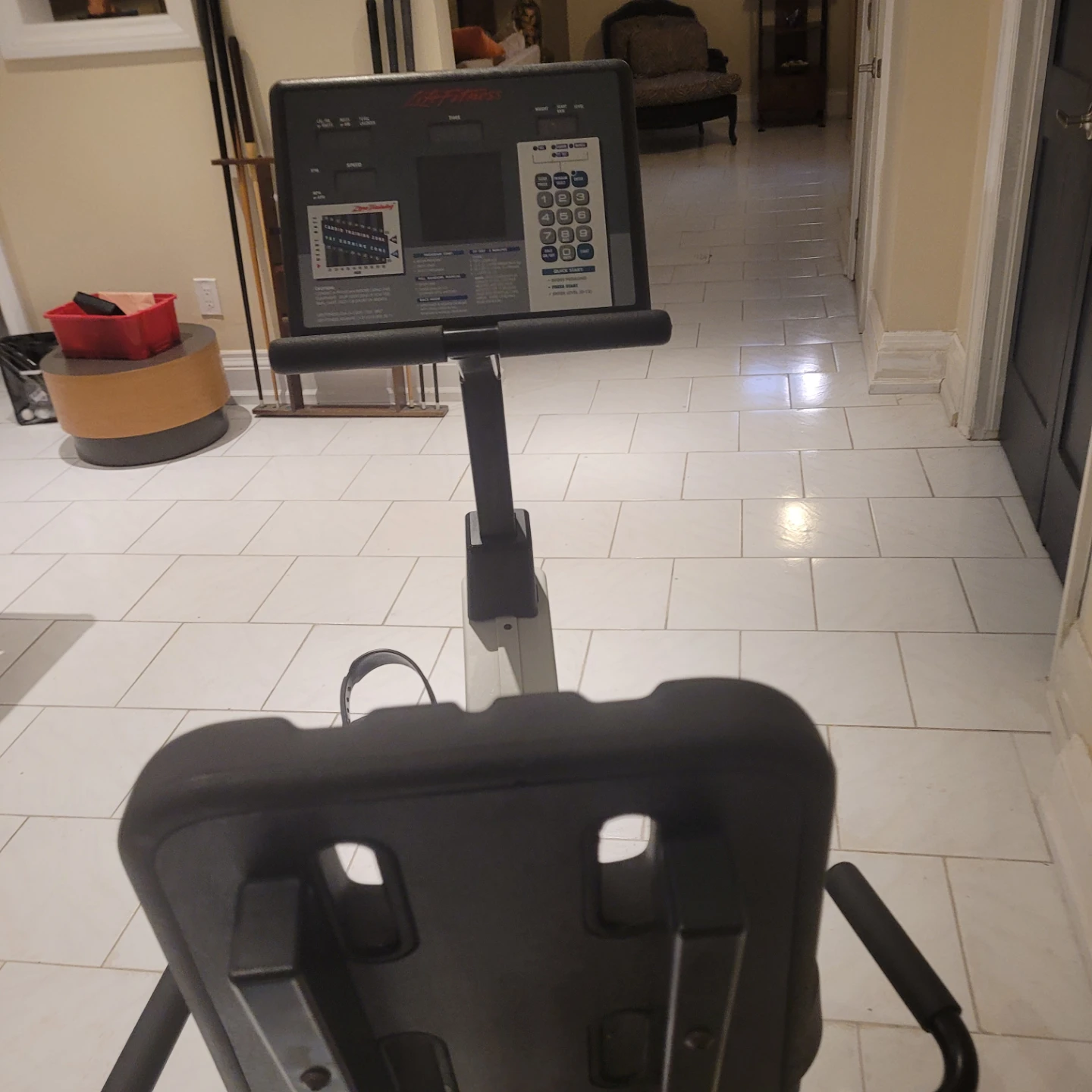Life Fitness Bike - photo 2