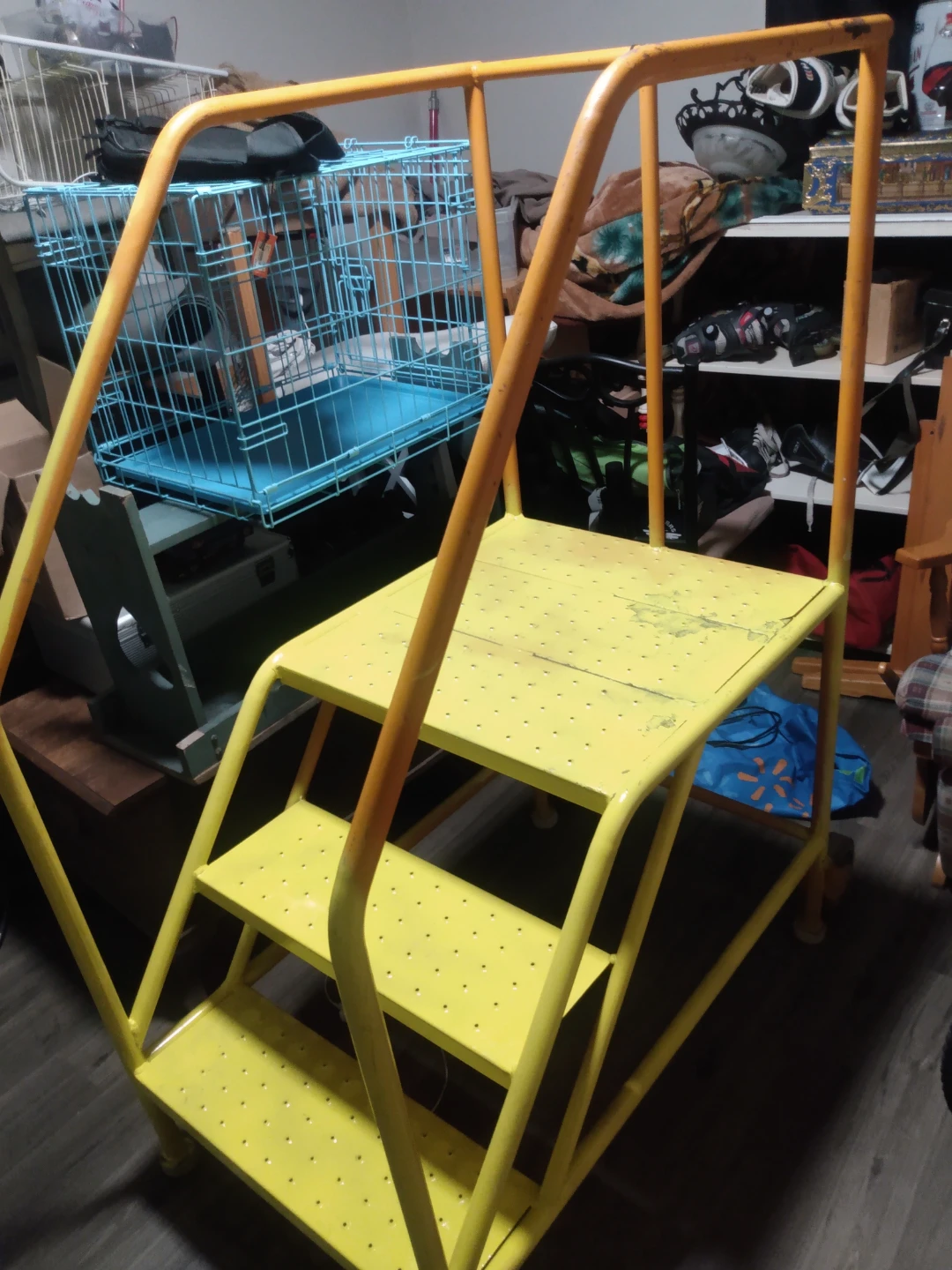 Mobile Industries Rolling Safety Ladder - photo 2