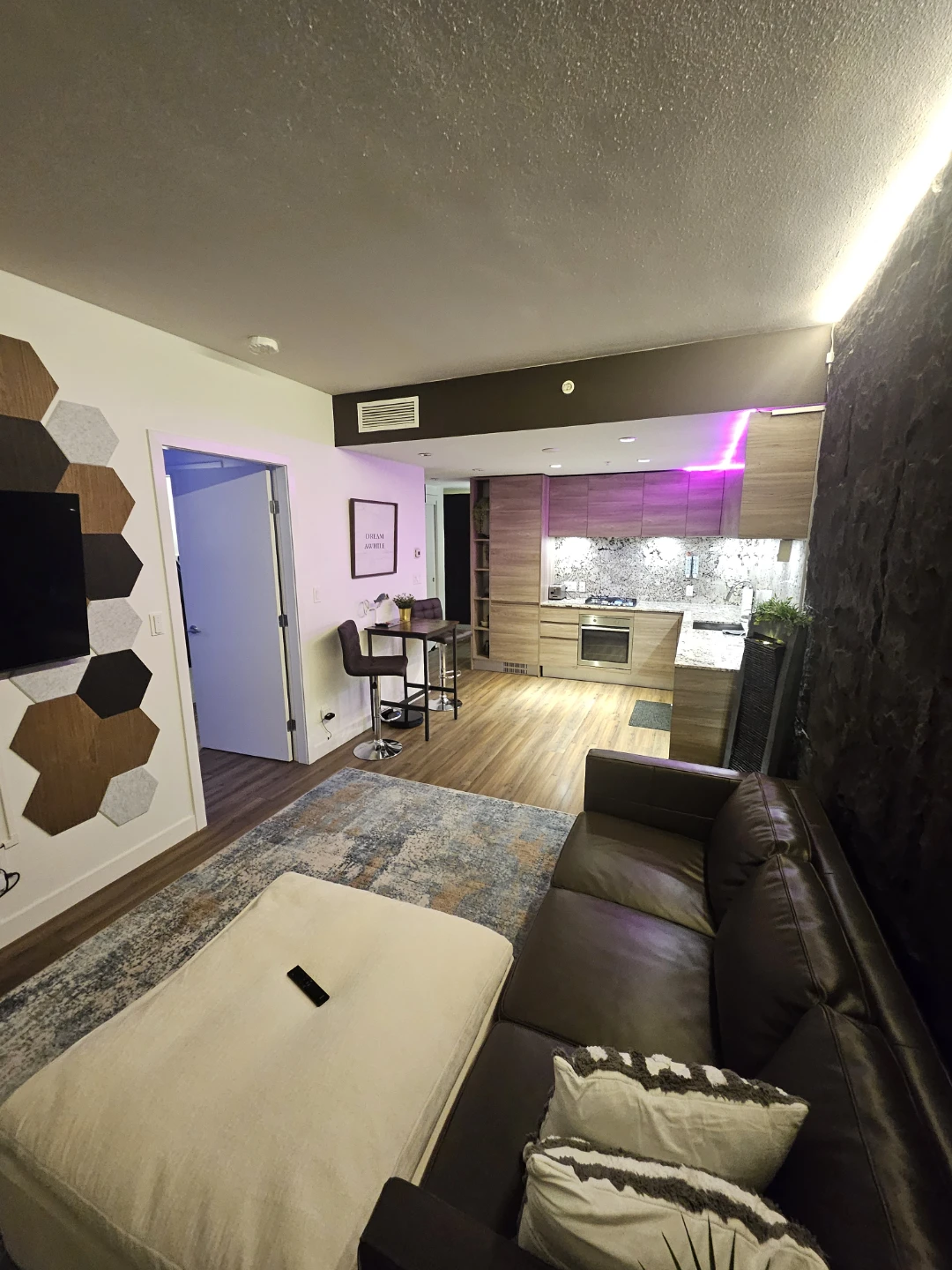 One bedroom condo for rent