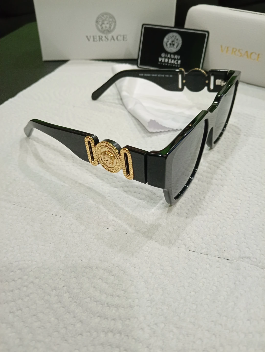 Versace Sunglasses unisex - photo 4