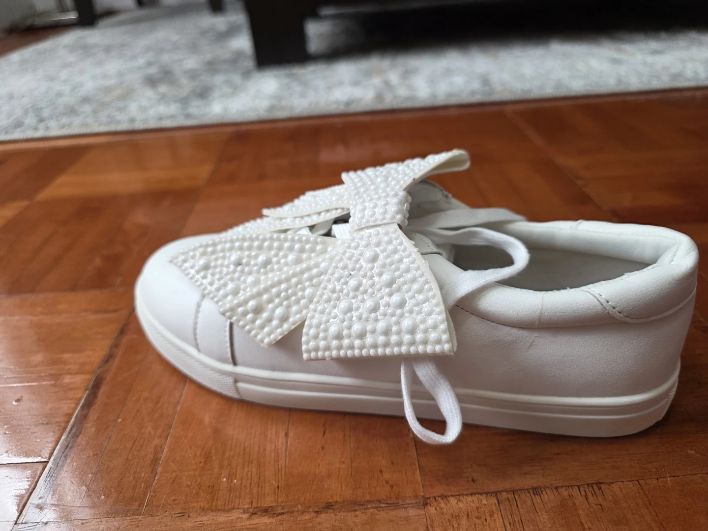 I.N.C. White Sneakers with Pearl Bow - photo 2